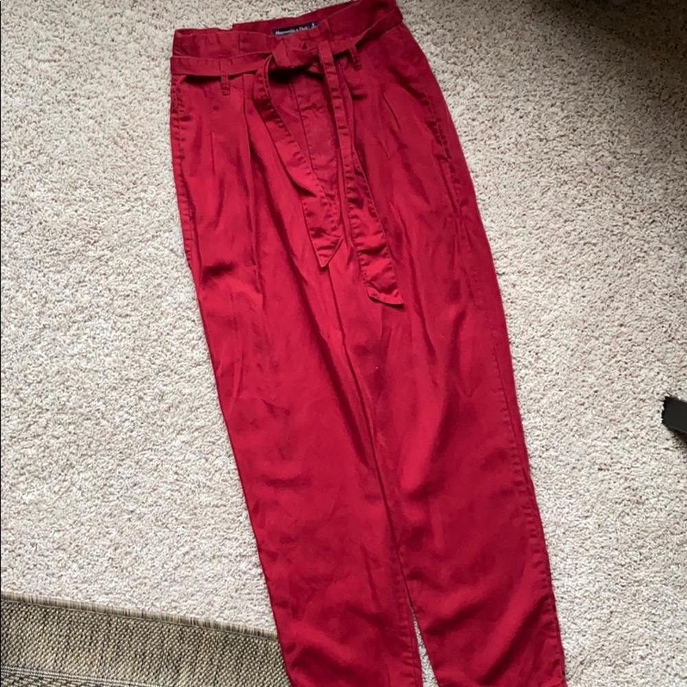 Belted high waist trousers